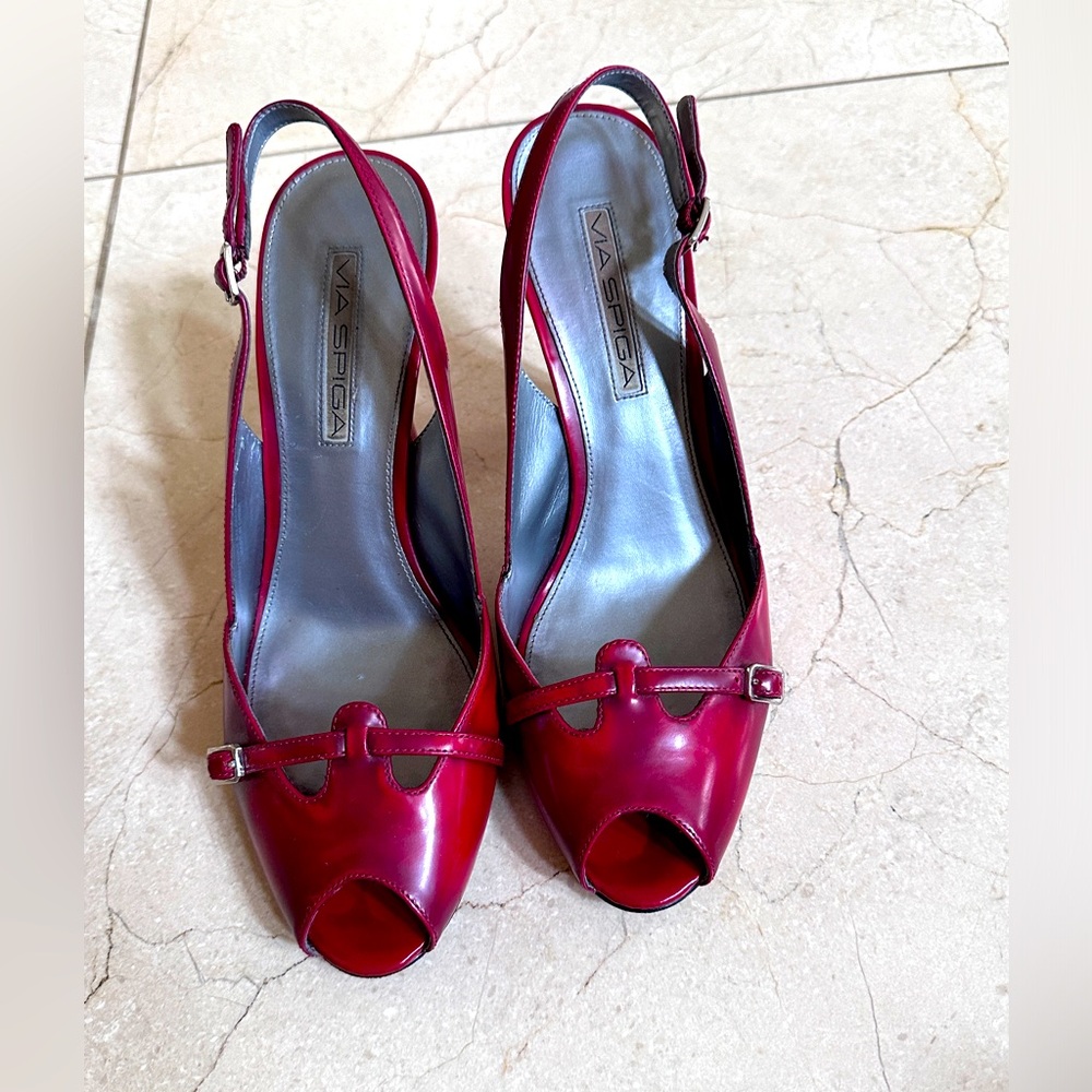 Via Spiga red leather sandals size 8
